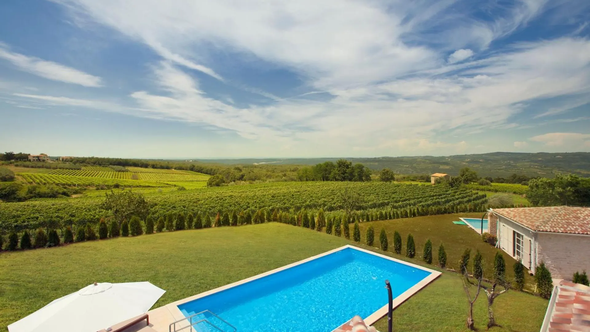 Feriehus Ferienhaus Mit Privatpool Fuer 10 Personen Ca, 400 M Sup2 In Bajkini, Istrien Binnenland Von Istrien Vranje Selo